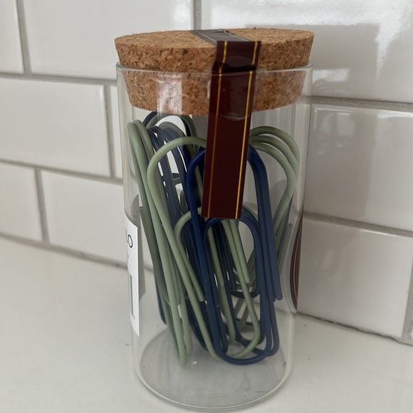 Cute. JUMBO PAPER CLIPS.. - Picture 7 of 10